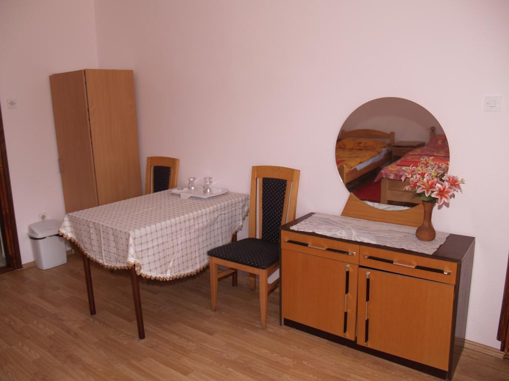 Rooms Zigic Кореница Екстер'єр фото